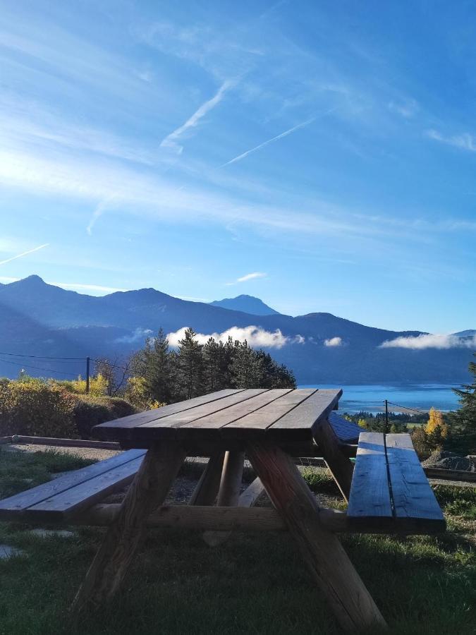 Chambre Vue Lac Av Piscine Prunières Exteriér fotografie
